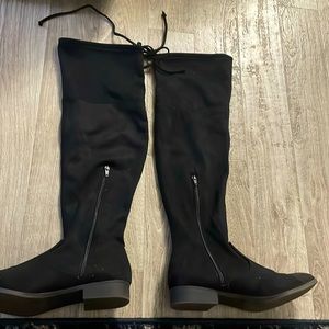 Knee high tie suede boots